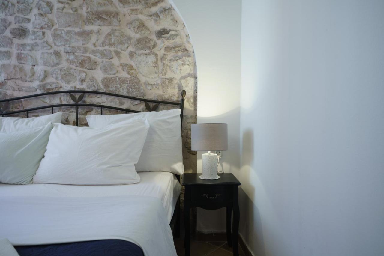Heritage Residence In Center With Pool- Apartments Βόντιτσε Εξωτερικό φωτογραφία
