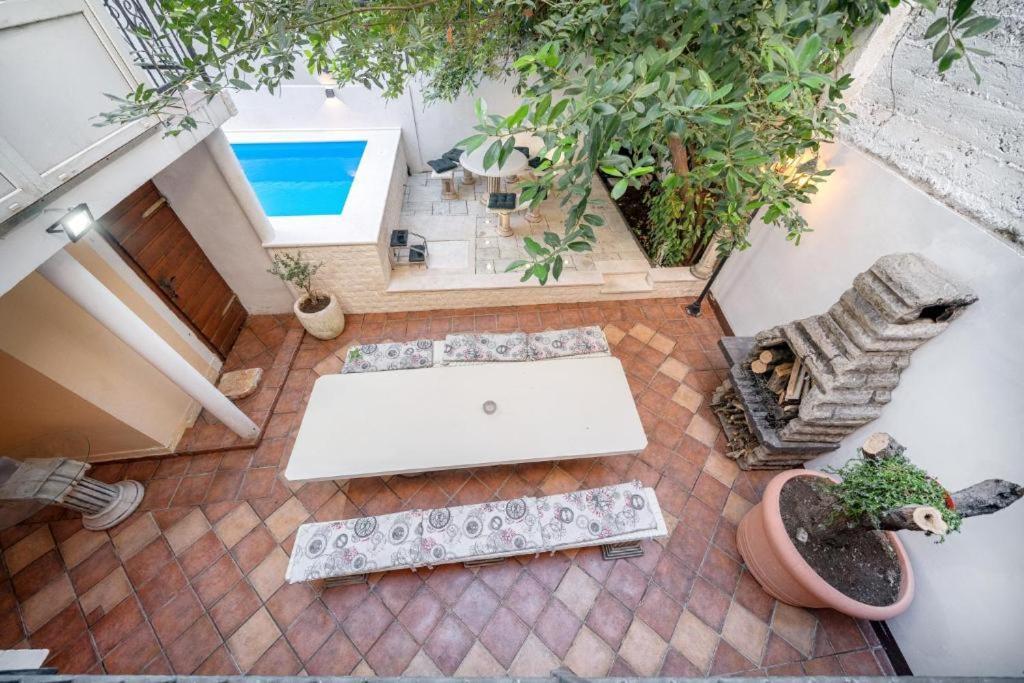 Heritage Residence In Center With Pool- Apartments Βόντιτσε Εξωτερικό φωτογραφία